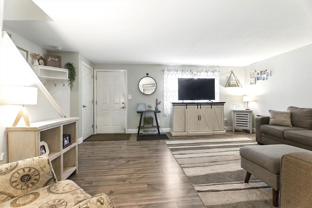 78 Yorktown Ct Unit 78, Chicopee, MA 01020 - living area with wood finished floors and baseboards