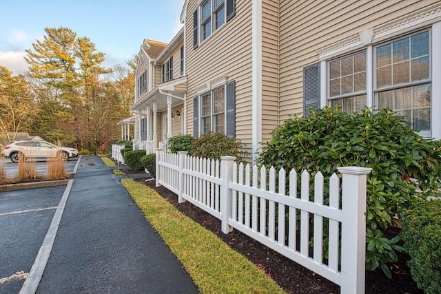 31 Freedom Cir Unit 31, Pembroke, MA 02359 - view of side of home with uncovered parking