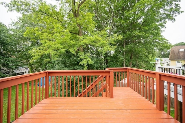 14 Midgley Ln, Worcester, MA 01604 - view of wooden terrace