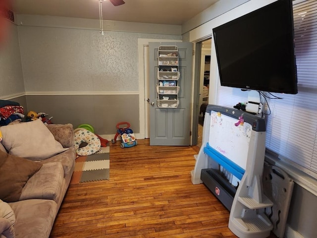 889 Amesbury Rd, Haverhill, MA 01830 - living area featuring wood finished floors and a ceiling fan