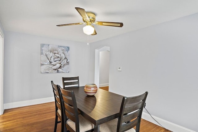 10 Carlisle Rd Unit 10, Bedford, MA 01730 - dining space with light wood finished floors and ceiling fan