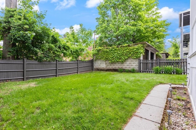 17-19 Newtonville Ave Unit 2, Newton, MA 02458 - view of yard