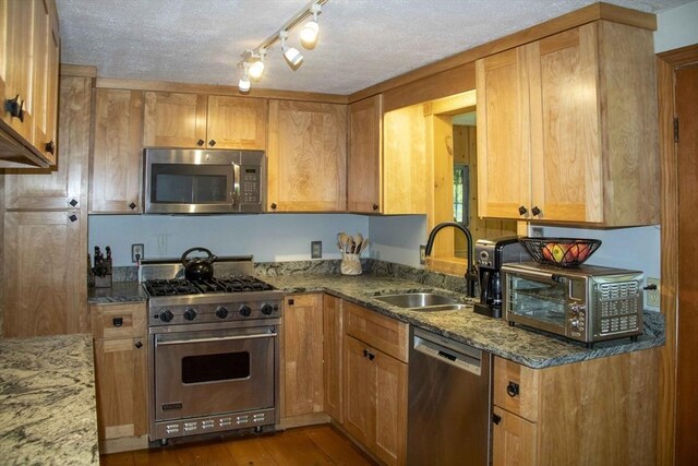 11 Nshore Rd, Chester, NH 03036
