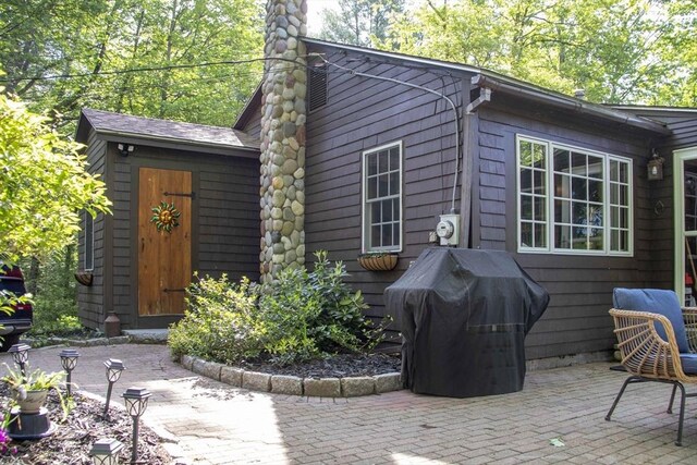 11 Nshore Rd, Chester, NH 03036