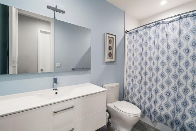 525 E 1st St Unit 5, Boston, MA 02127 - full bath featuring toilet, vanity, a shower with curtain, and recessed lighting
