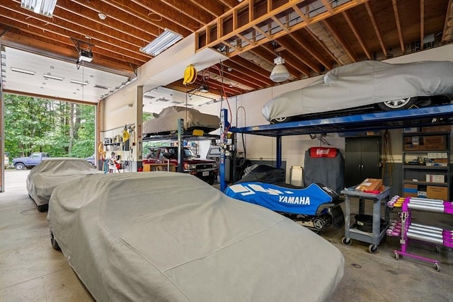 10 Queen Anne Rd, Hopkinton, MA 01748 - view of garage
