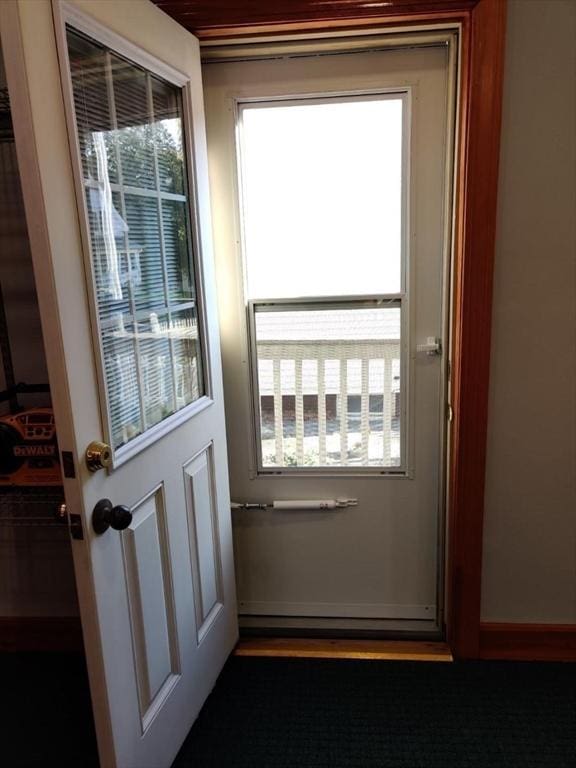 346 Lovell St, Worcester, MA 01602 - view of entryway