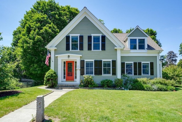21 Mechanic St, Holliston, MA 01746 - view of front facade featuring a front yard