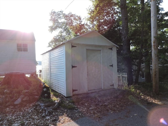 view of outbuilding