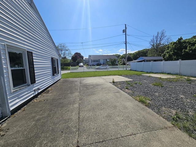 344 Frieda St, New Bedford, MA 02744 - view of patio