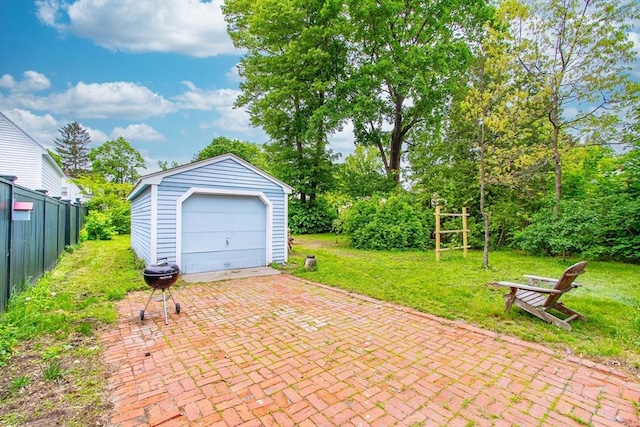 14 Thoreau St, Concord, MA 01742 - detached garage with decorative driveway
