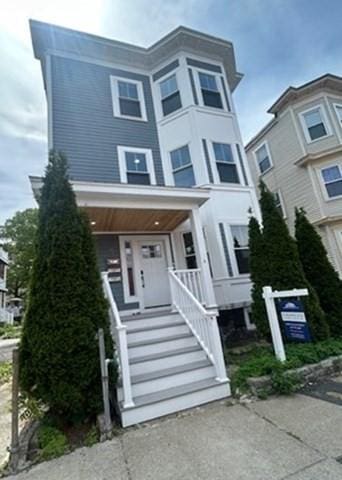 view of front of property with covered porch