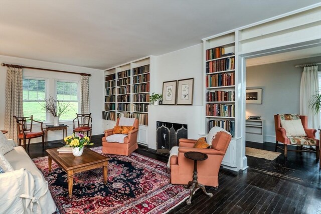 living area featuring hardwood / wood-style flooring