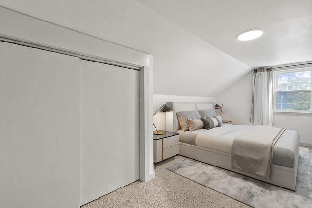 20 Marjorie Rd, Wilmington, MA 01887 - bedroom featuring carpet flooring, lofted ceiling, and a closet