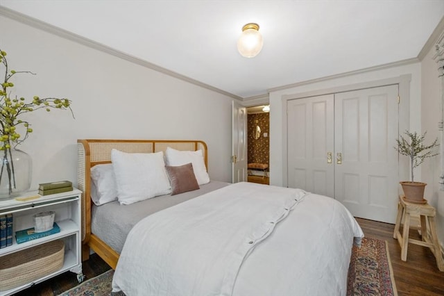 93 Pinckney Unit 1, Boston, MA 02114 - bedroom with wood finished floors, crown molding, and a closet