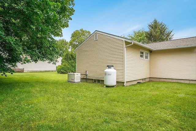 177 Elm St, Andover, MA 01810 - view of side of property with a lawn