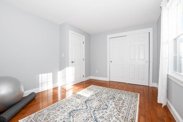 living area featuring hardwood / wood-style flooring