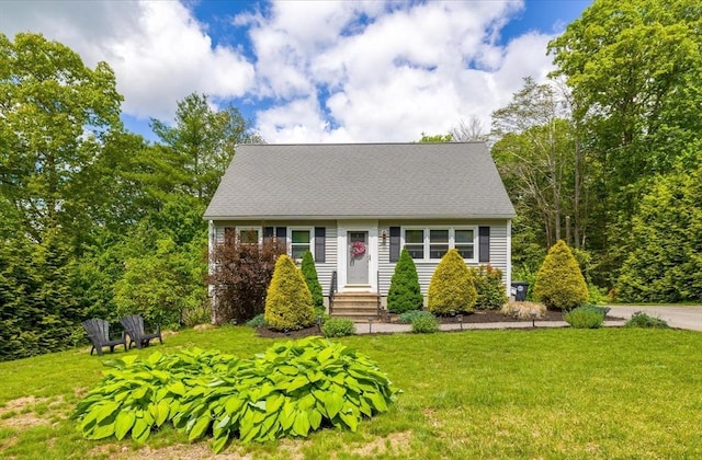 148 Prince Rd, Southbridge, MA 01550 - cape cod house featuring a front yard