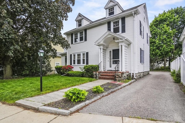 14 Lyman Ter, Waltham, MA 02452 - american foursquare style home featuring driveway