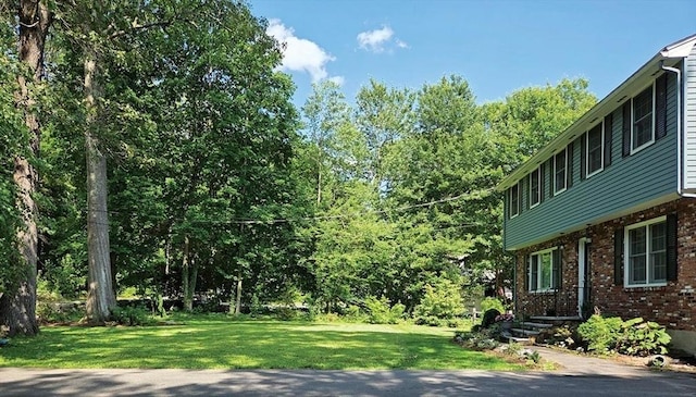 15 Sudbury Rd, Stow, MA 01775 - view of grassy yard