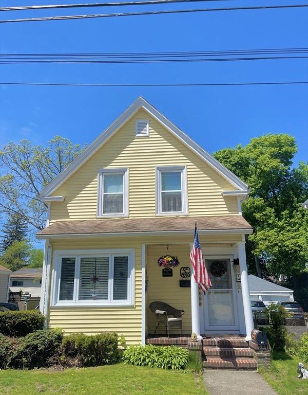 27 Springvale Ave, Lynn, MA 01904 - view of front of property with a porch
