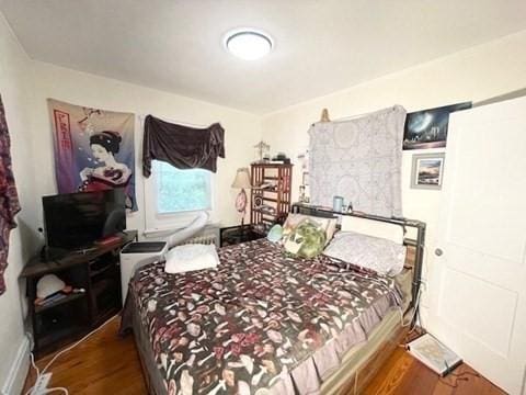 192 Salem St, Wakefield, MA 01880 - bedroom with wood finished floors