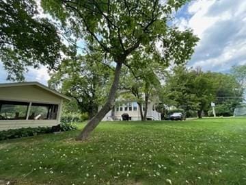 192 Salem St, Wakefield, MA 01880 - view of green lawn