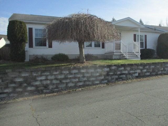 view of front of house