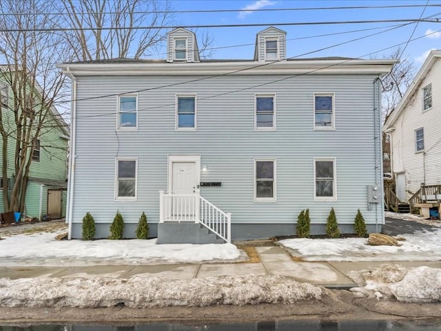 view of front of house