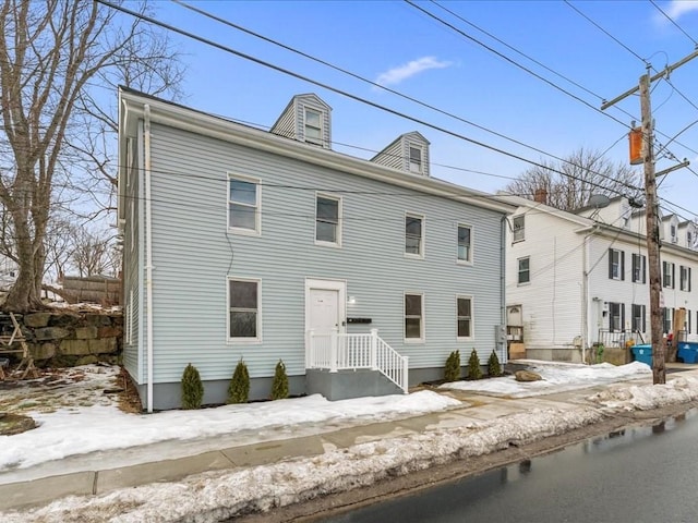 view of front of house