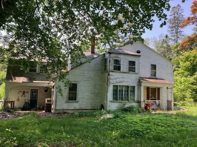 19 Common St, Petersham, MA 01366 - back of house with a chimney