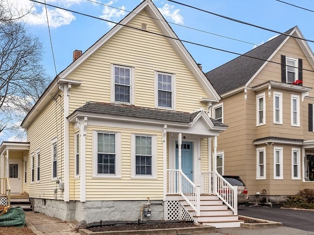 view of front of property