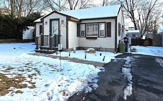 view of front of property