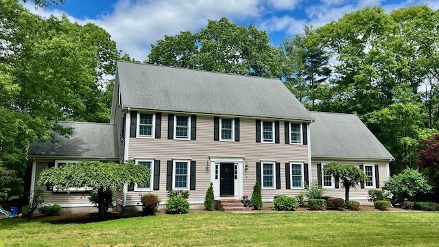 134 Lincoln St, Norwell, MA 02061 - colonial house with a front yard, entry steps, and roof with shingles