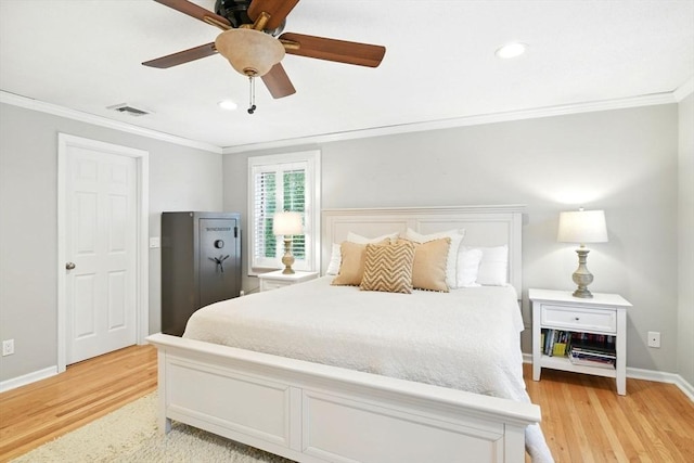 3 Pine Knl, Southwick, MA 01077 - bedroom featuring crown molding, light wood-type flooring, baseboards, recessed lighting, and ceiling fan