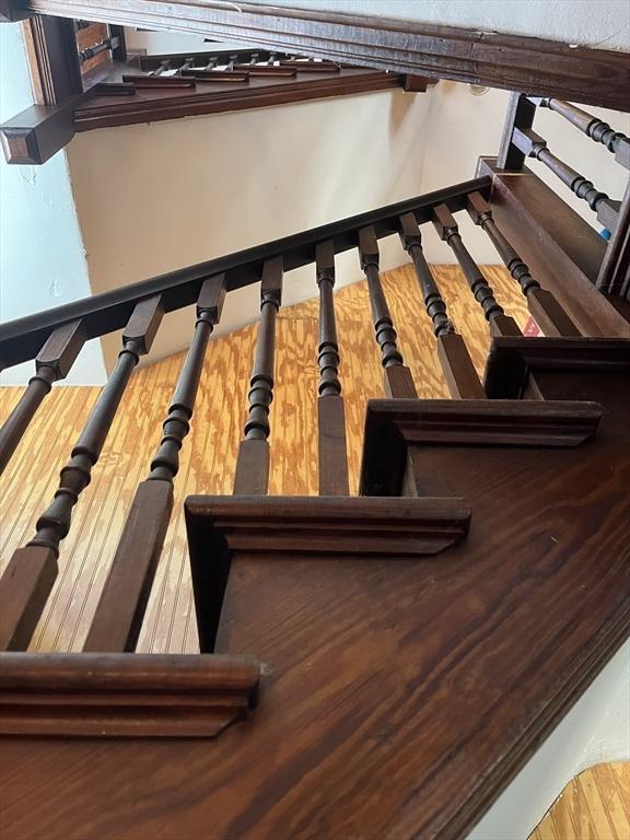 13 Elm St, Webster, MA 01550 - detailed view