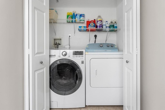 18 Hitching Post Ln Unit 18, Northborough, MA 01532 - laundry room with washing machine and dryer