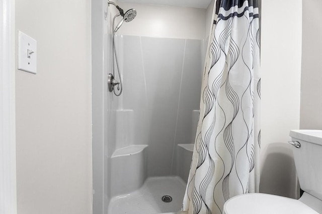 18 Hitching Post Ln Unit 18, Northborough, MA 01532 - bathroom featuring a shower with shower curtain