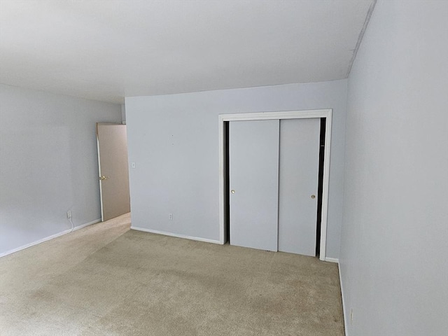 403 Windsor Dr Unit 0, Framingham, MA 01701 - unfurnished bedroom featuring carpet and a closet