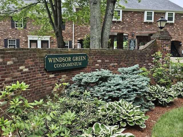 403 Windsor Dr Unit 0, Framingham, MA 01701 - view of community / neighborhood sign