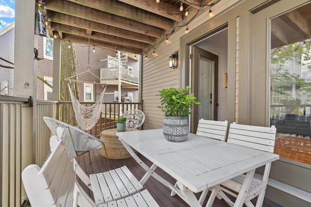 balcony with outdoor dining space