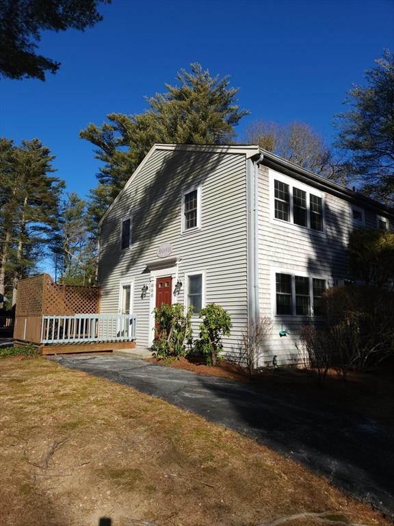 exterior space featuring a front lawn