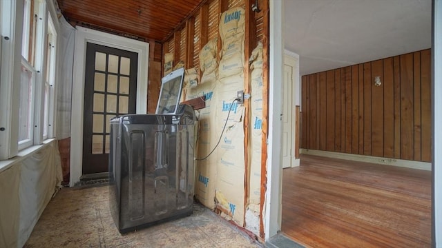 31 Burton St, Springfield, MA 01108 - detailed view of wooden walls