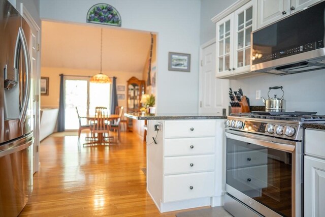 12 Sheffield Pl, Mashpee, MA 02649
