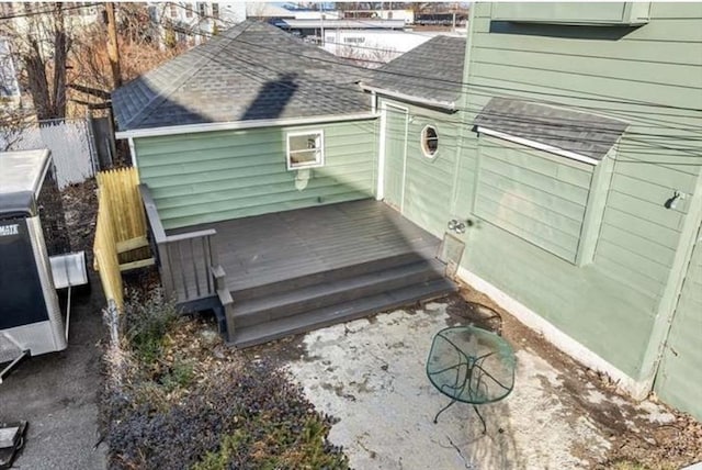 629 Cambridge St, Worcester, MA 01610 - exterior view of roof with shingles