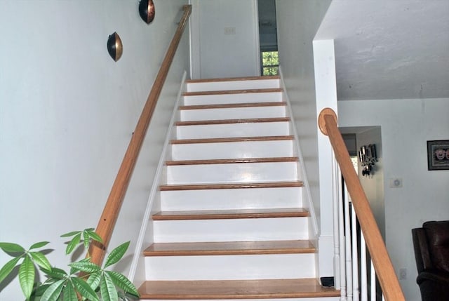 11 Rockingham Dr Unit 11, Tewksbury, MA 01876 - view of staircase
