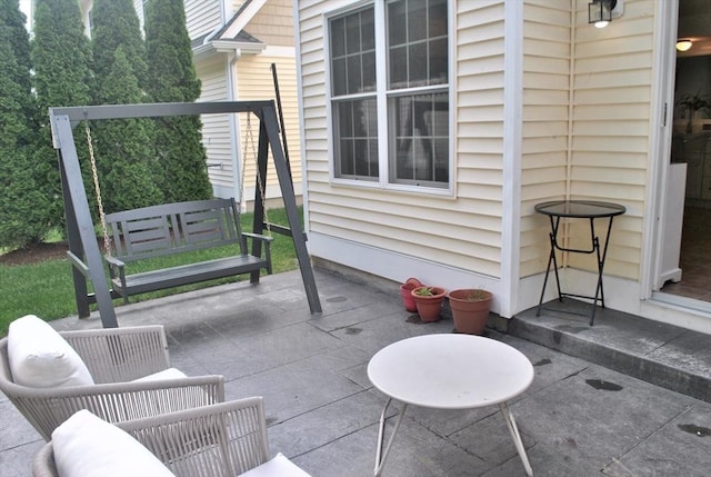 11 Rockingham Dr Unit 11, Tewksbury, MA 01876 - view of patio