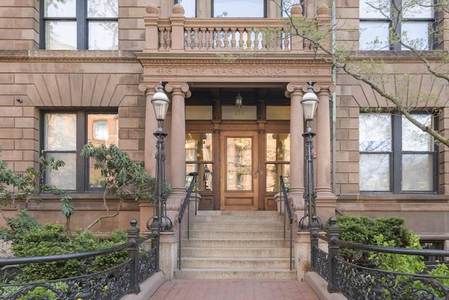 416 Marlborough St Unit 504, Boston, MA 02115 - view of exterior entry with a balcony