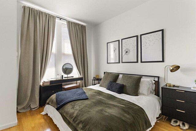 416 Marlborough St Unit 504, Boston, MA 02115 - bedroom with wood finished floors