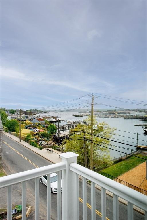 74 E Main St Unit 3, Gloucester, MA 01930 - balcony featuring a water view